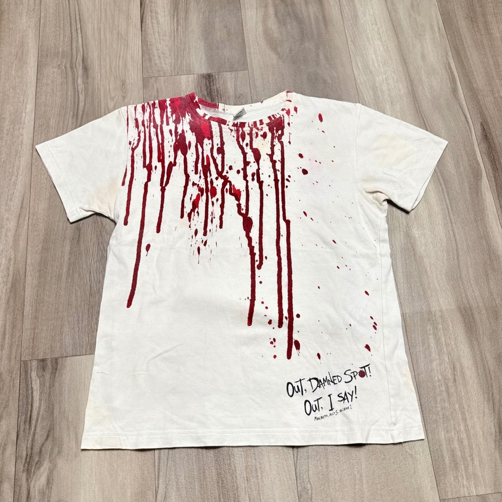 Shakespeare Globe Macbeth Out Damned Spot Blood Splatter Graphic T-Shirt Medium